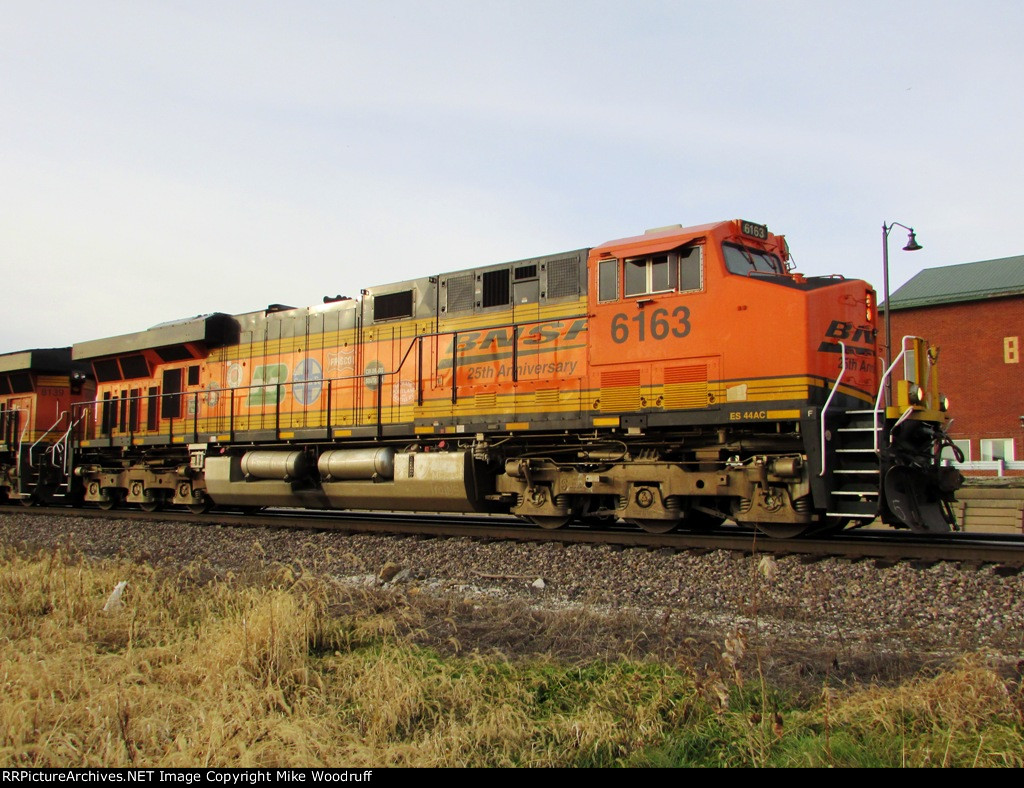 BNSF 6163